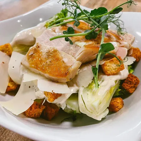 Bl Garden Panzio 4* בלטונללה