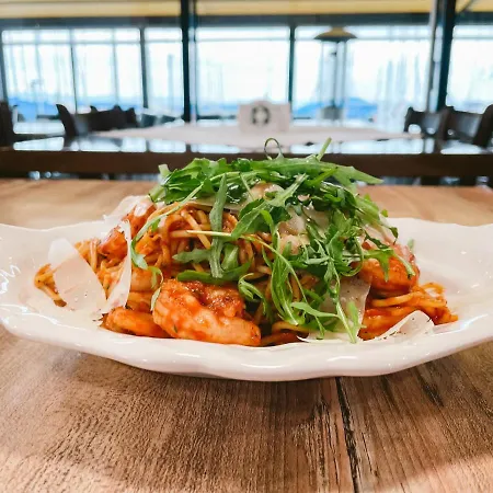 Bl Garden Panzio בלטונללה