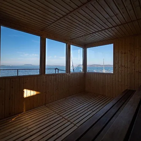 Bl Garden Panzio Oda ve Kahvaltı Balatonlelle