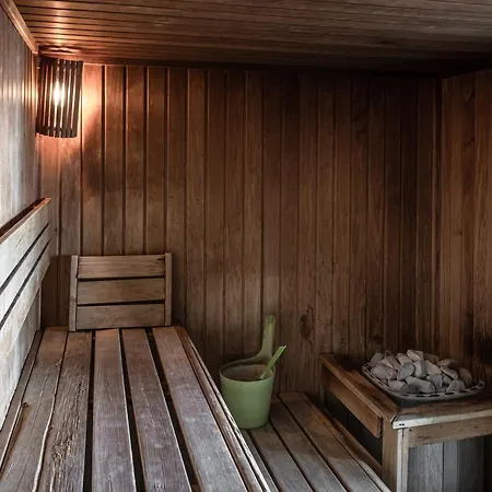 Bl Garden Panzio לינה וארוחת בוקר 4*