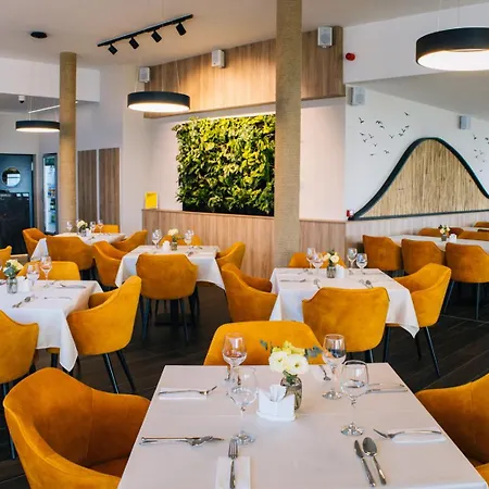 فندق مبيت وإفطار Bl Garden Panzio بالاتوليلّي