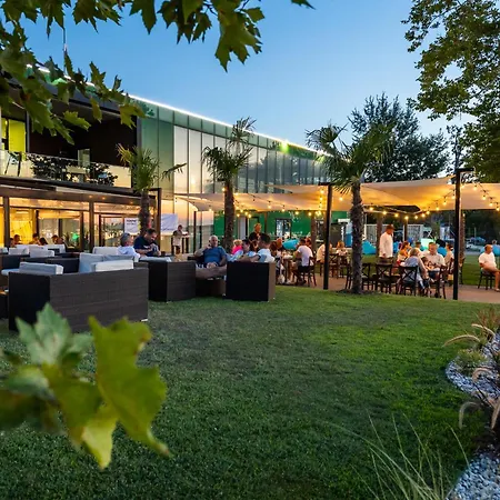 Bed & Breakfast Bl Garden Panzio