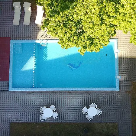 Bl Garden Panzio 2*