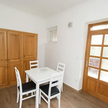 Bl Garden Panzio לינה וארוחת בוקר