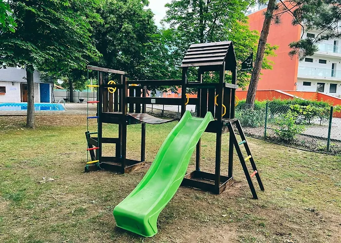 לינה וארוחת בוקר Bl Garden Panzio בלטונללה