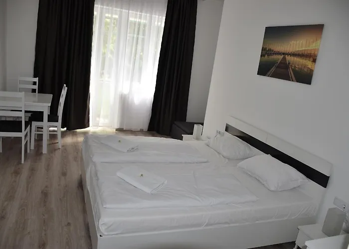 Bl Garden Panzio Balatonlelle