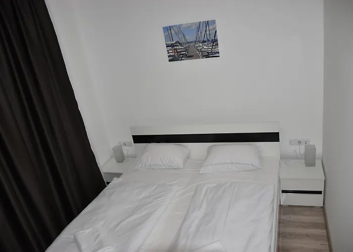 Bed & Breakfast Bl Garden Panzio Balatonlelle