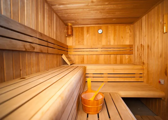 Bl Garden Panzio バラトンレッレ