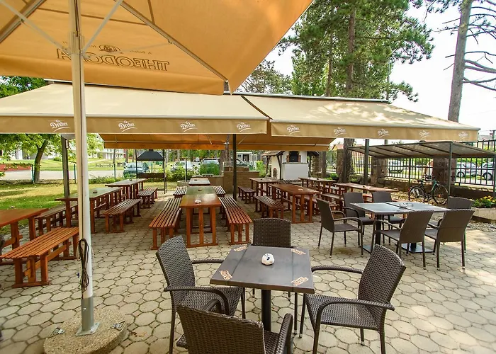 Bed & Breakfast Bl Garden Panzio Balatonlelle