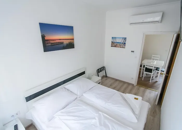 Bl Garden Panzio Bed & Breakfast 4*